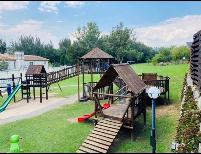 2 BEDROOM PROPERTY TO RENT IN KYALAMI